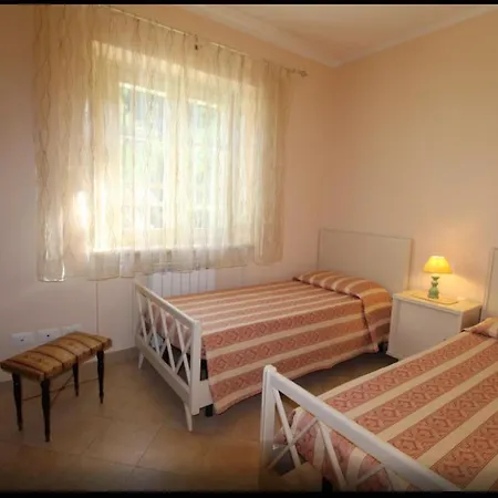 Casa Girasole 펜션 카마이오레